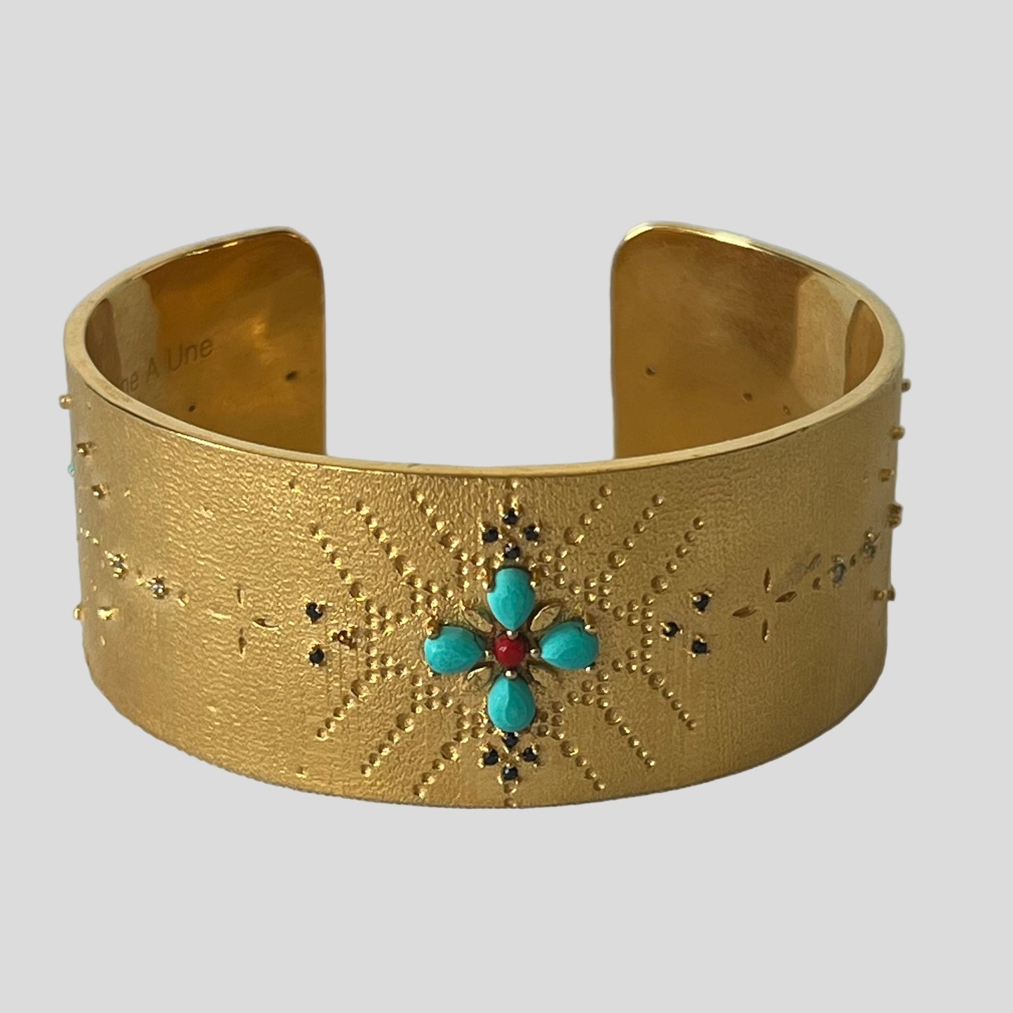 Petite Dot Cuff Bracelet - Une À Une by Rachel Guérin