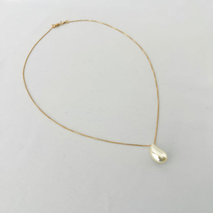 Box Chain Pearl Teardrop Charm Necklace