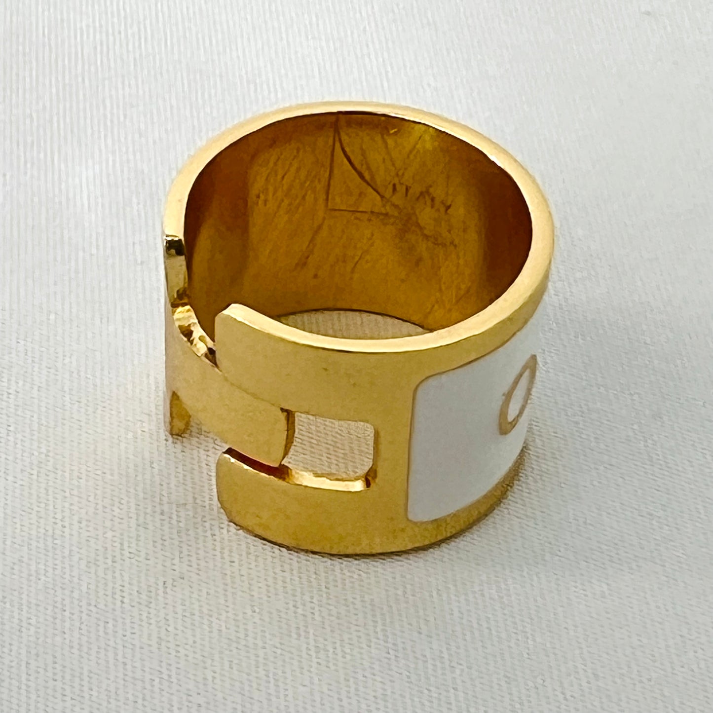 The Enamel Dot Cigar Ring