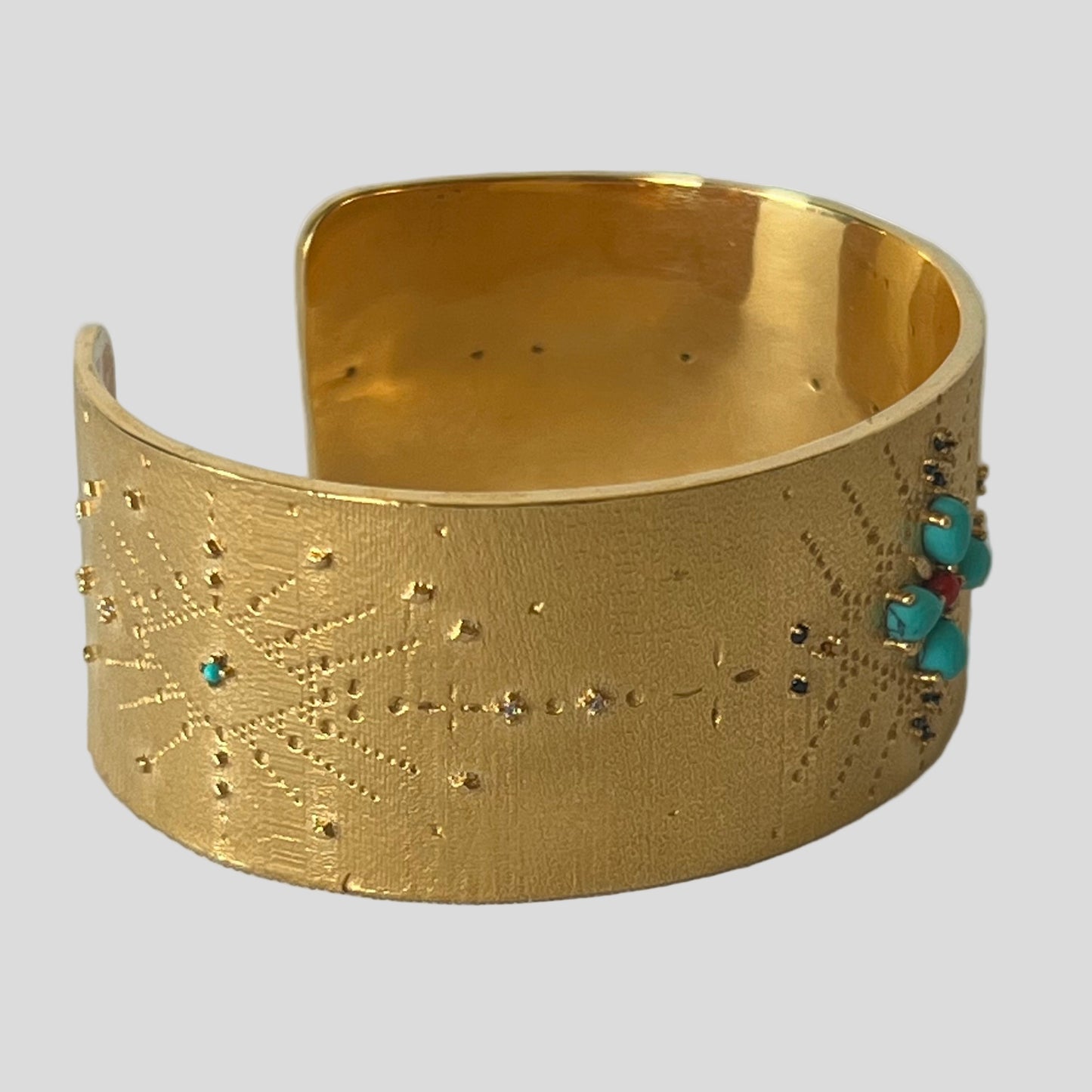 Petite Dot Cuff Bracelet - Une À Une by Rachel Guérin